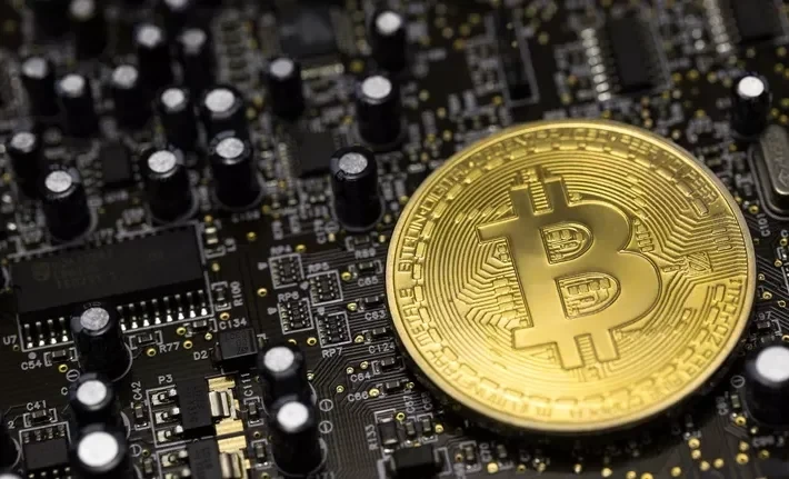 Стоимость биткоина превысила 95 тысяч долларов