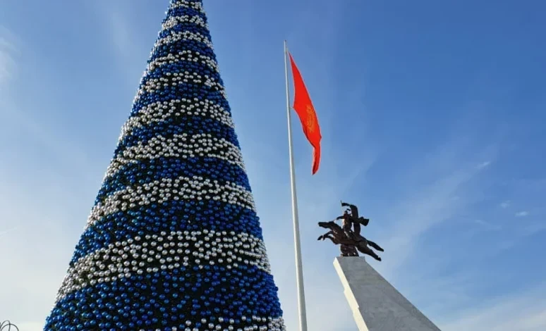 Бишкекчан приглашают на зажжение главной новогодней елки города