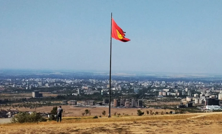 Дорогу к флагштоку отремонтируют и облагородят территорию рядом - Минтранс