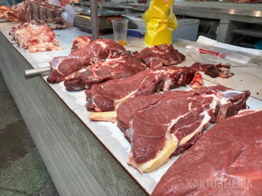 Мнение: Садыр Жапаров заработает 200% доверия, если поборет коррупцию в торговле