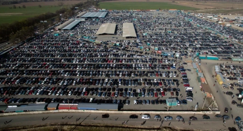 В Кыргызстане на три года отменили налоги при продаже автотранспорта