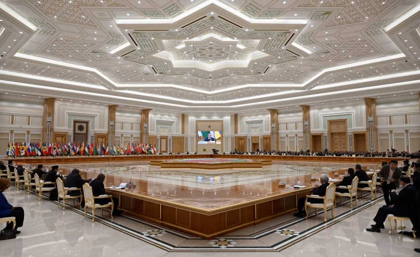 Садыр Жапаров выступил на форуме, посвященном нейтралитету Туркменистана