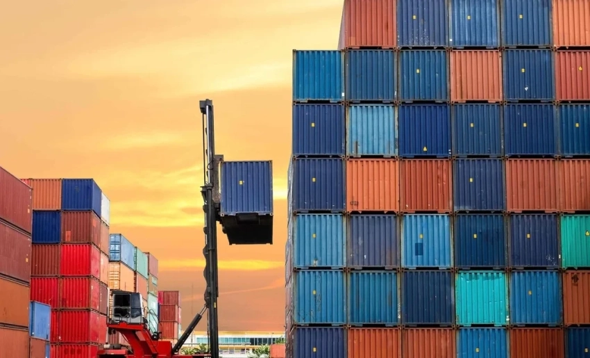 Объем внешней торговли Кыргызстана сократился на 10,6%