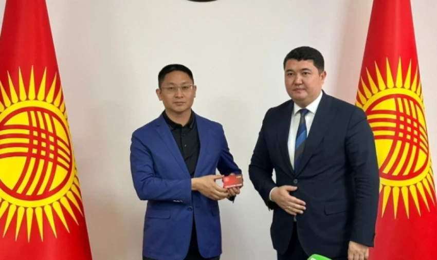 В Кыргызстане выдали более 1 тысячи резидент-карт иностранцам