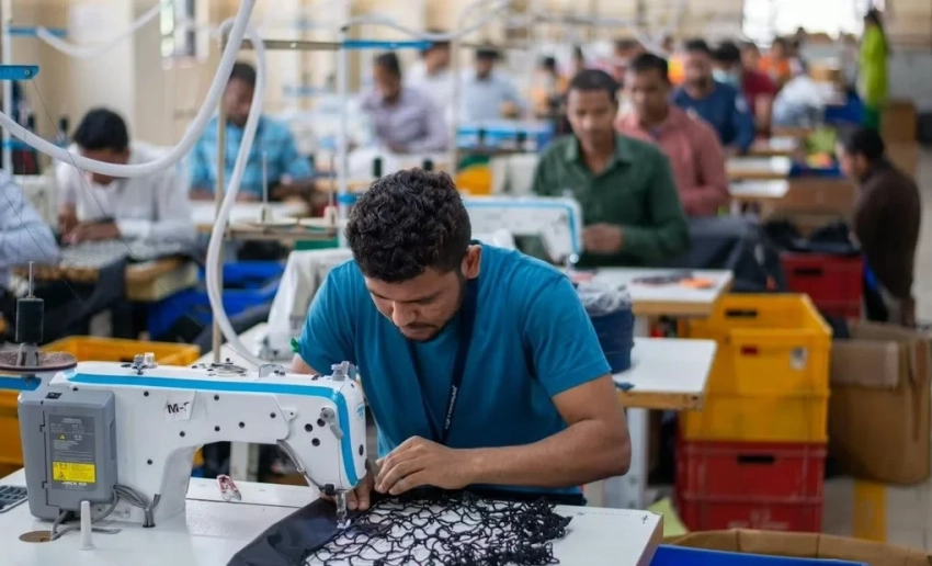 Минтруда КР разъяснило политику привлечения иностранной рабочей силы