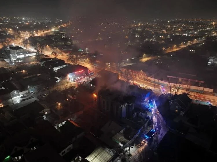 В результате пожара в общежитии в Бишкеке пострадавших нет