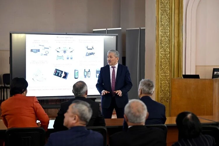 Геология должна стать драйвером развития — визит главы кабмина в институт