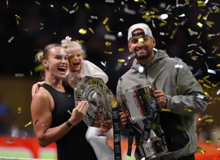 Кирьос обыграл Соболенко в выставочном матче "Битва полов"