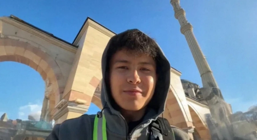 18-летний велосипедист из Шымкента проехал около 8 тысяч километров до Мекки