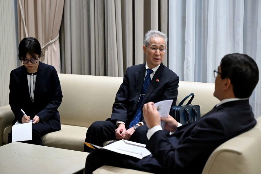 Байсалов встретился с послом Японии по случаю начала его дипмиссии в Кыргызстане