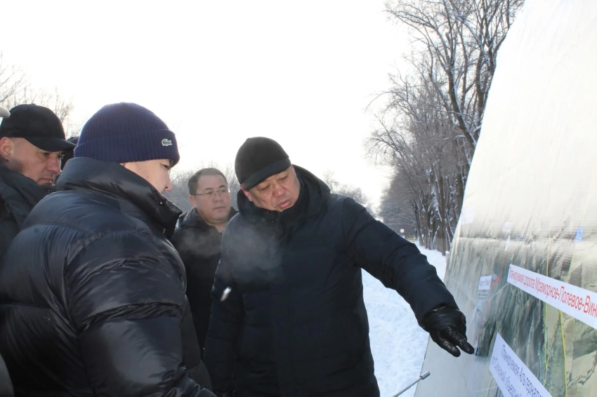 Бакыт Торобаев ознакомился с проектом альтернативной дороги к аэропорту «Манас»