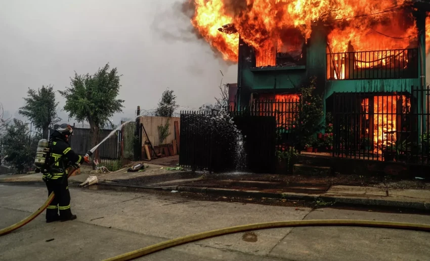 В Чили бушуют лесные пожары