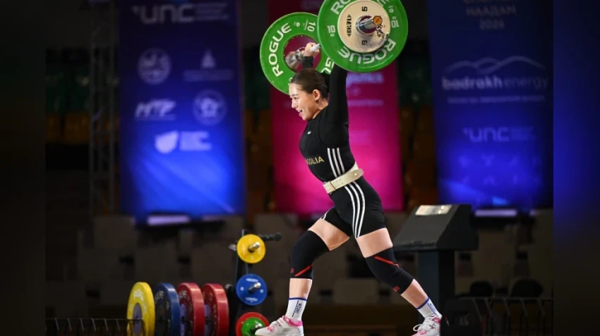 В Монголии проходил Национальный чемпионат по тяжелой атлетике