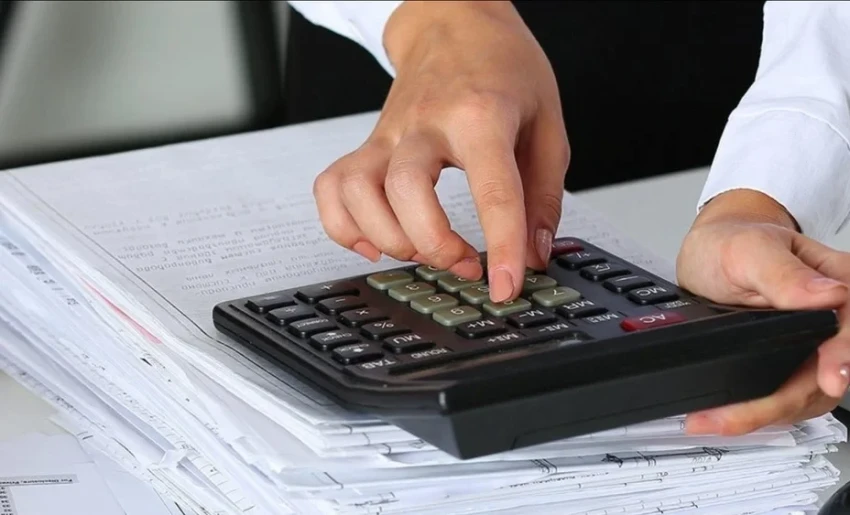 Почти 3 тысячи чиновников оштрафовали в Кыргызстане за нарушения при подаче деклараций