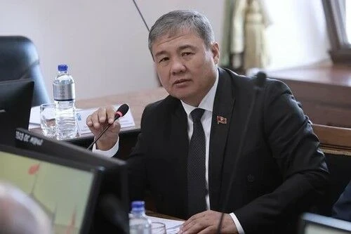 Душат предпринимателей. Депутат БГК требует снизить арендную плату на землю