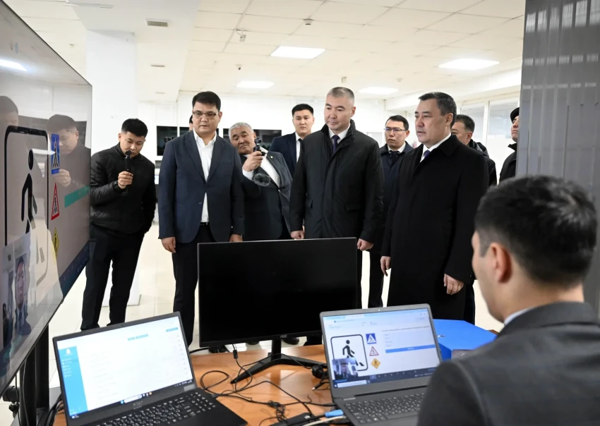 Садыр Жапаров подробно разъяснил меры по совершенствованию системы подготовки водителей