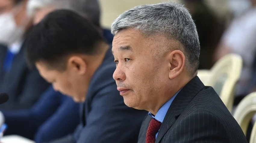 Президент усиливает связь с Жогорку Кенешем