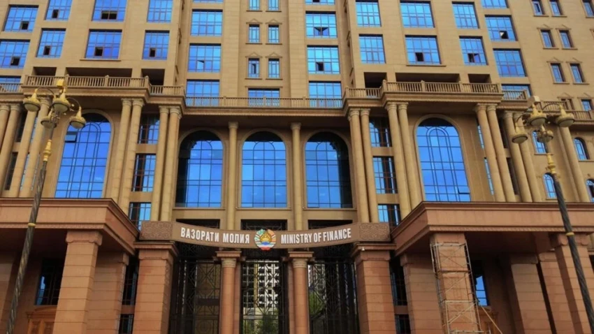 Госдолг Таджикистана за последний год сократился на 100 млн долларов