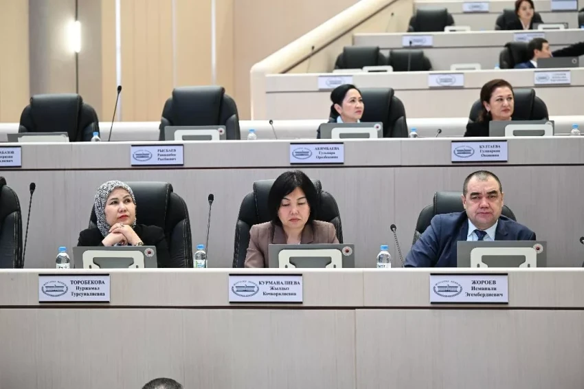 В парламенте новому главе ГКНБ задали вопросы по странным прозвищам, незаконным проверкам и кураторам