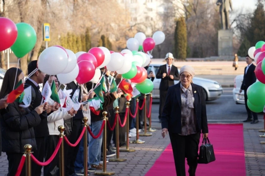 В Бишкеке чествуют лучших фермеров на форуме "Агродиалог–2026"